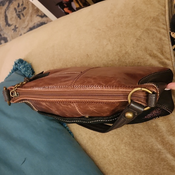 THE SAK Brown and Shimmer Bronze Leather Shoulder Bag.. - Picture 7 of 11